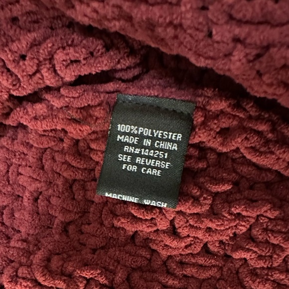 moon & madison Burgundy (or maroon) Cable-Knit Cropped Cardigan. - Picture 12 of 12